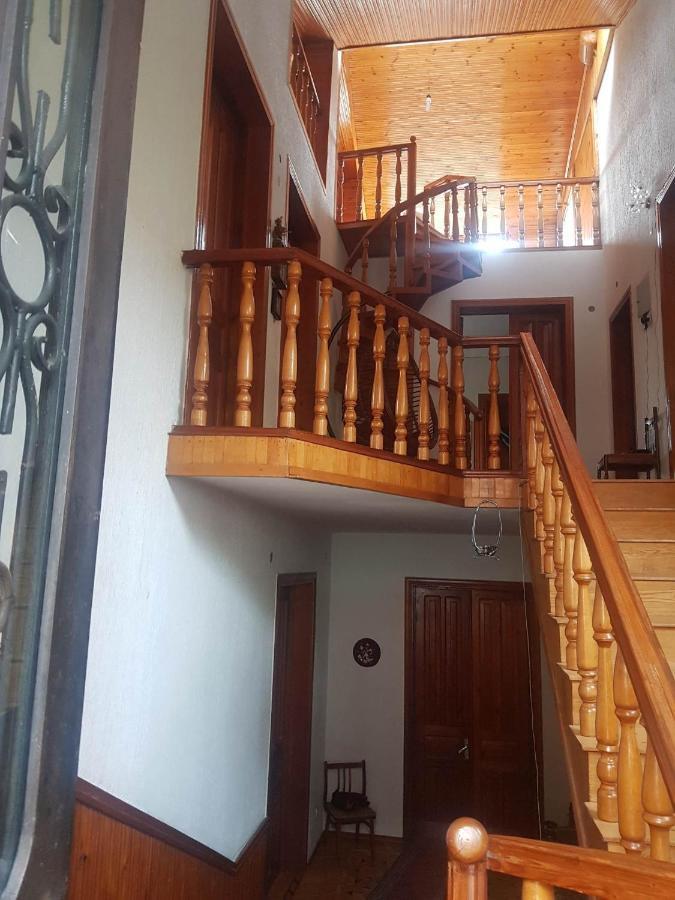 Hotel Shaumiani Кутаиси Екстериор снимка