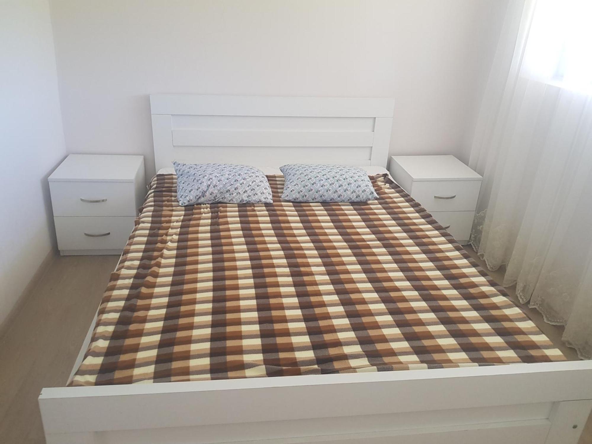 Hotel Shaumiani Кутаиси Екстериор снимка