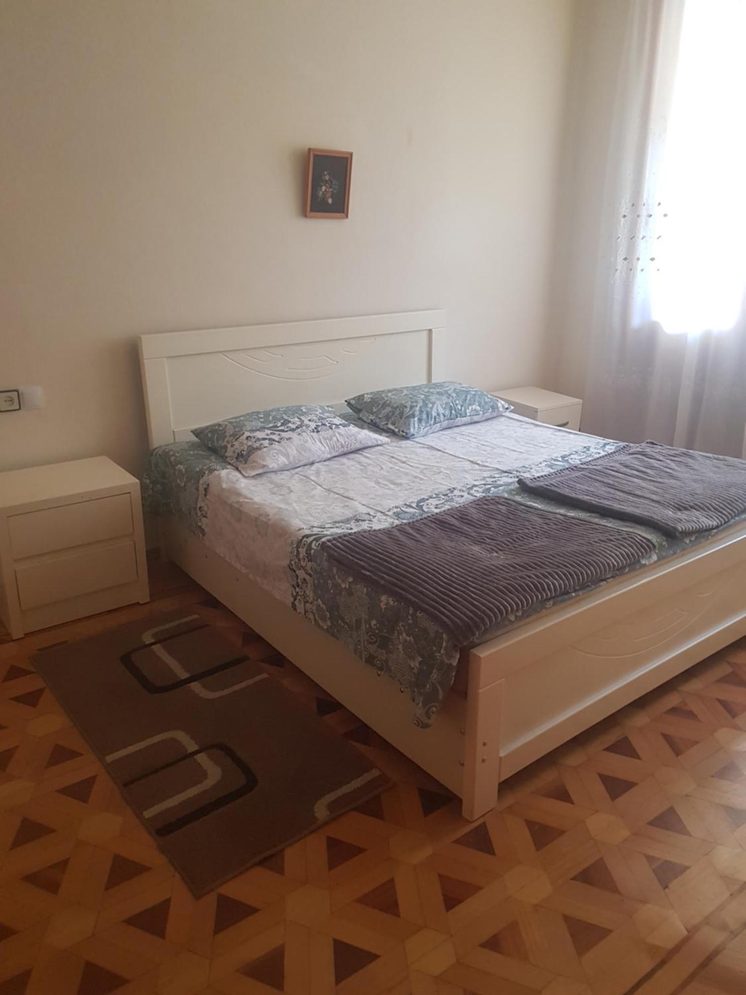 Hotel Shaumiani Кутаиси Екстериор снимка